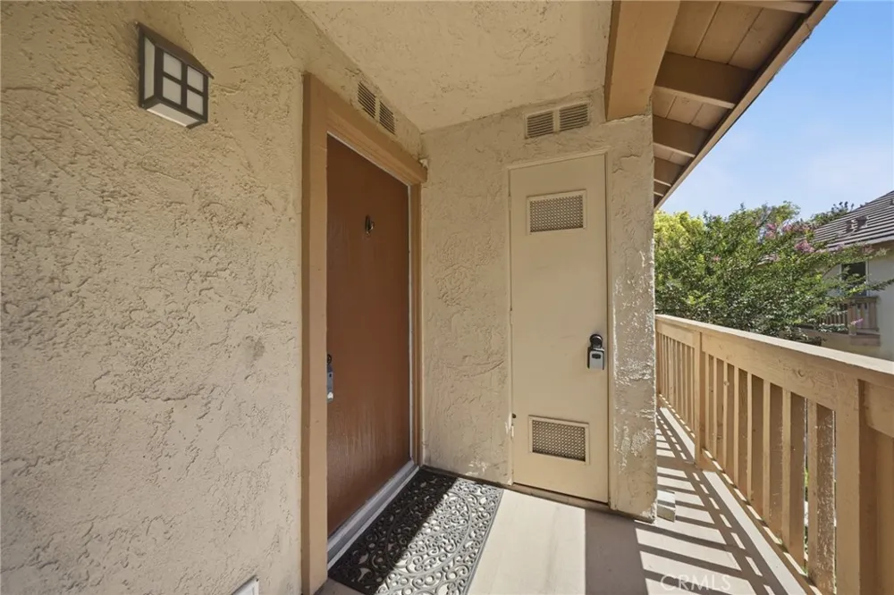 127 Lemon Irvine, CA 92618