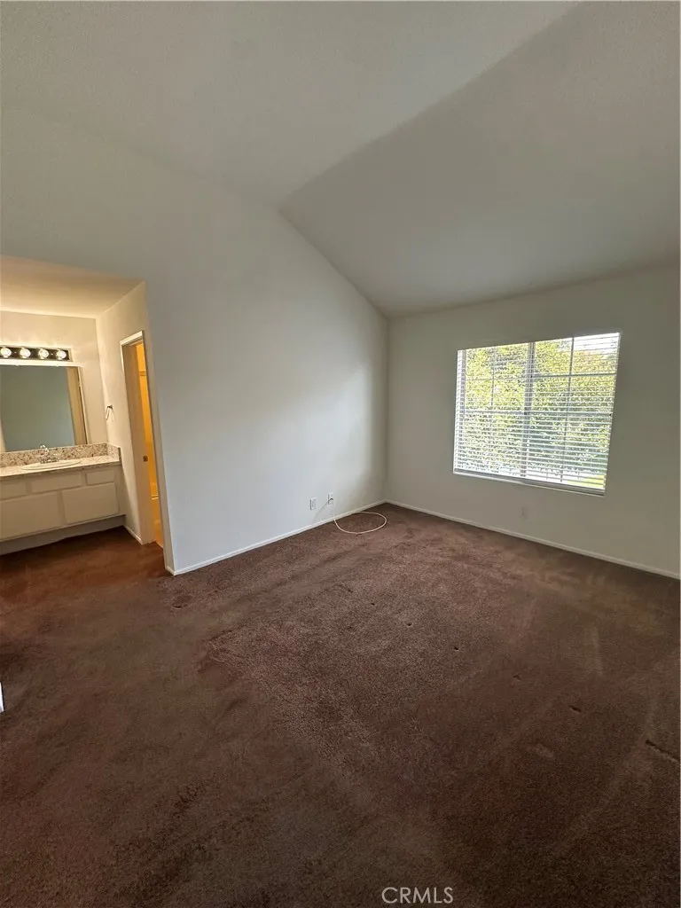 172 W Walnut #D Rialto, CA 92376