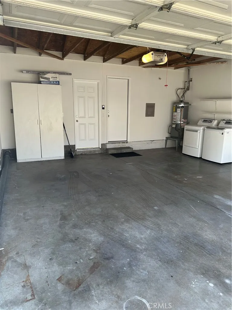 172 W Walnut #D Rialto, CA 92376