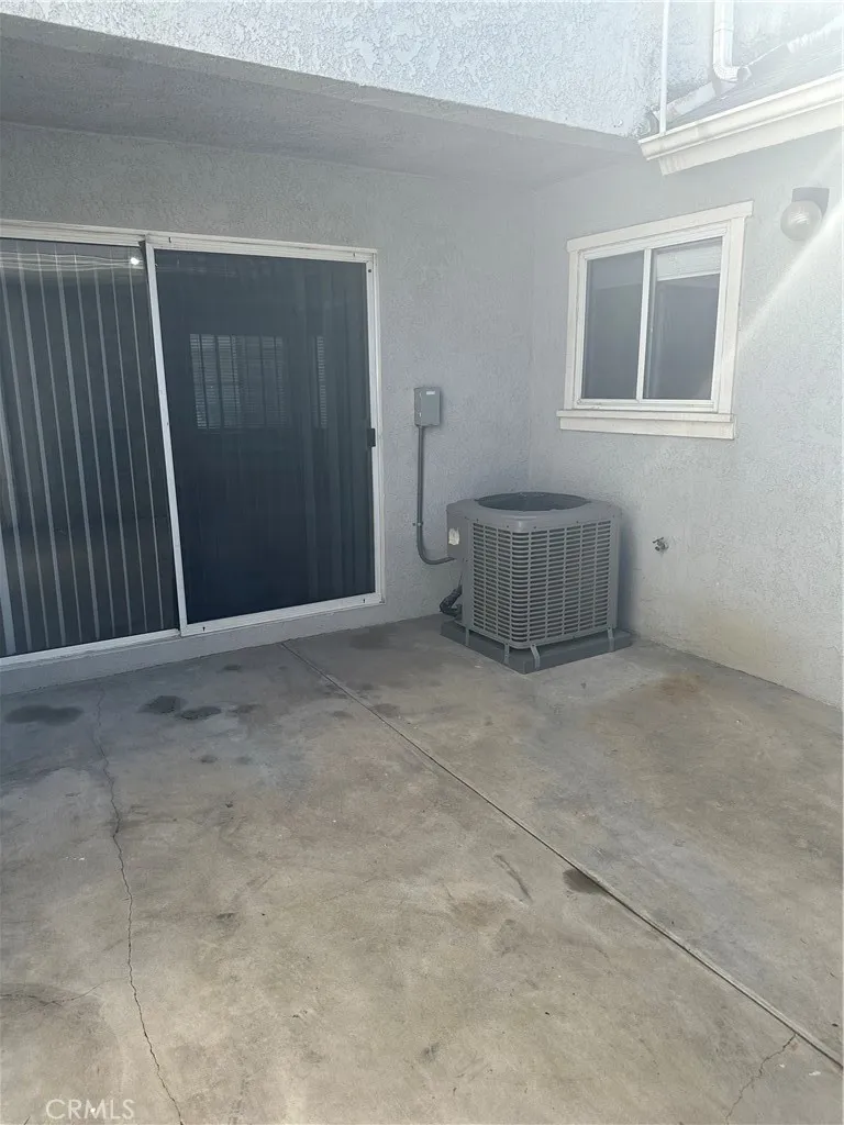 172 W Walnut #D Rialto, CA 92376