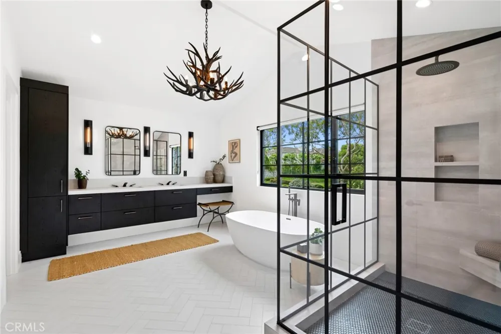 2207 Port Harwick Newport Beach, CA 92660