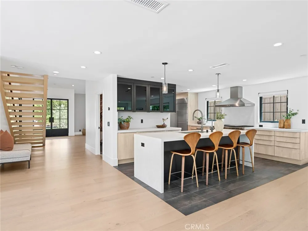 2207 Port Harwick Newport Beach, CA 92660