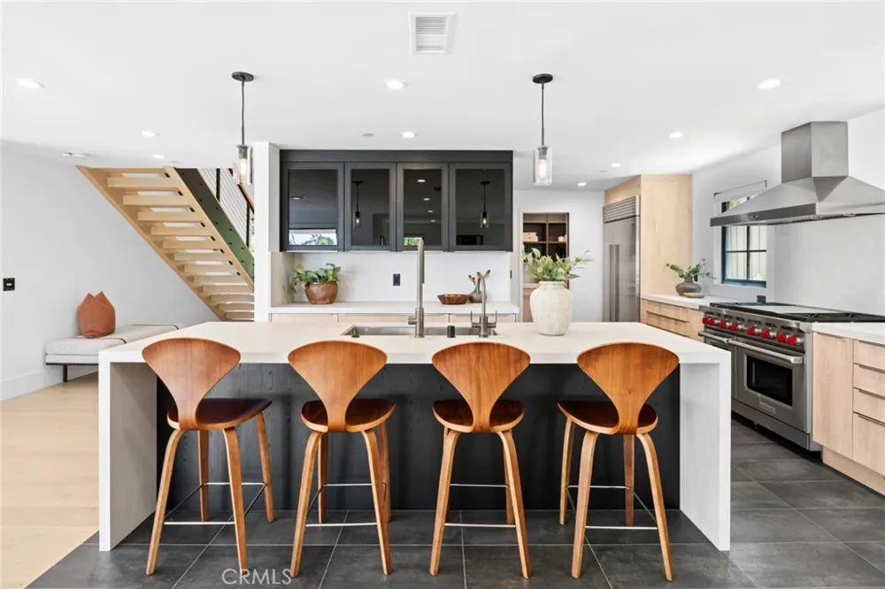 2207 Port Harwick Newport Beach, CA 92660