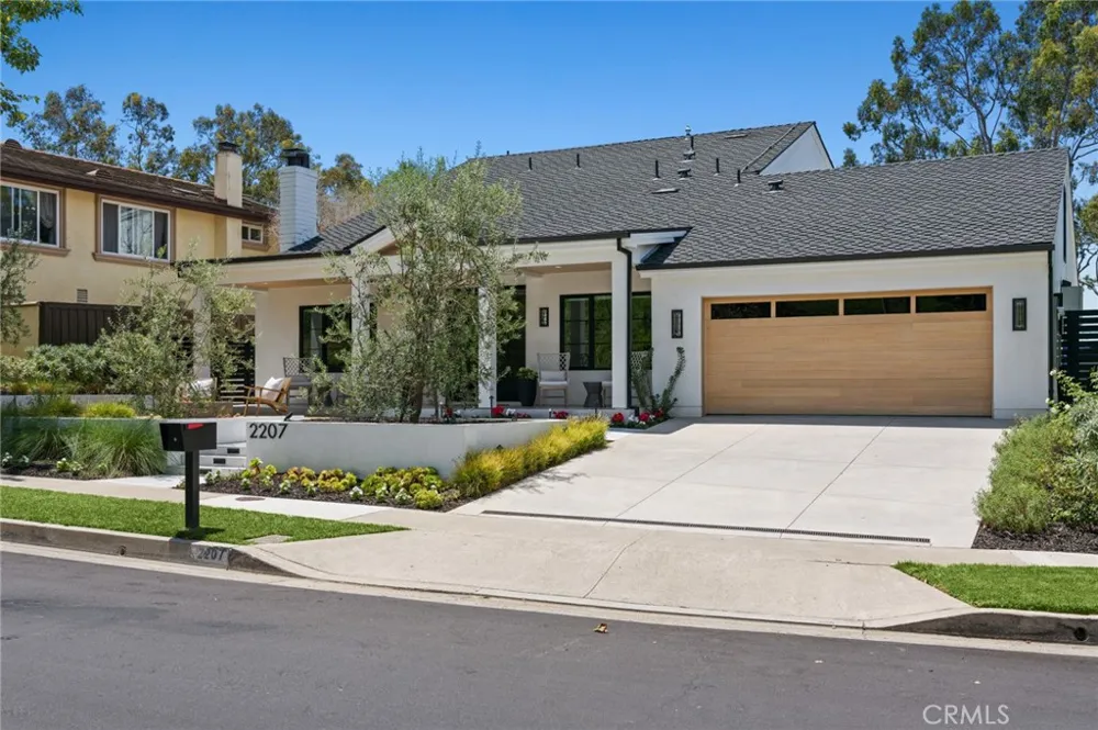 2207 Port Harwick Newport Beach, CA 92660