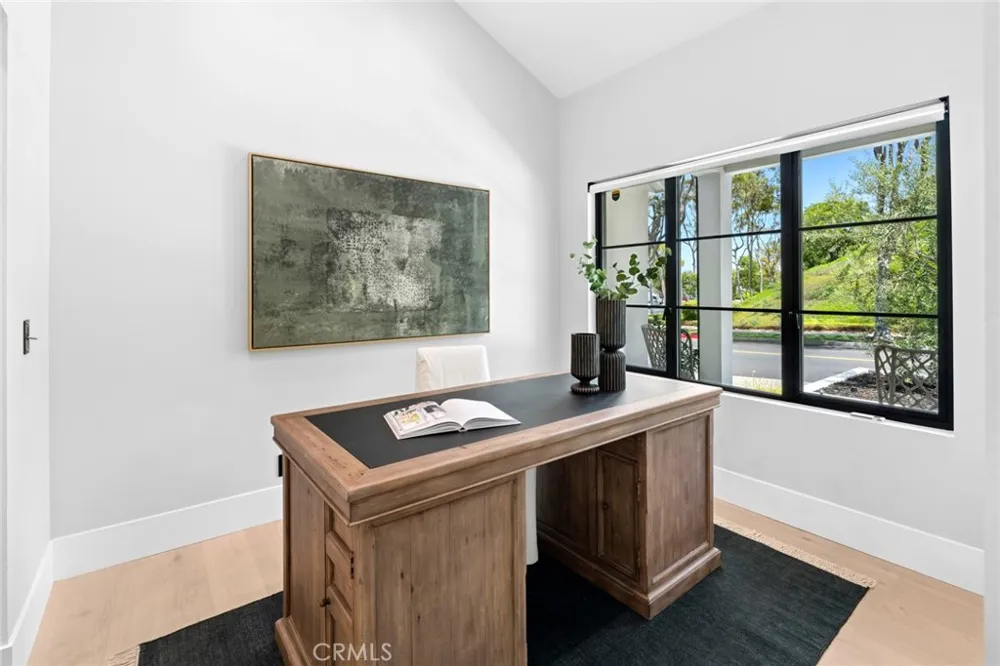 2207 Port Harwick Newport Beach, CA 92660