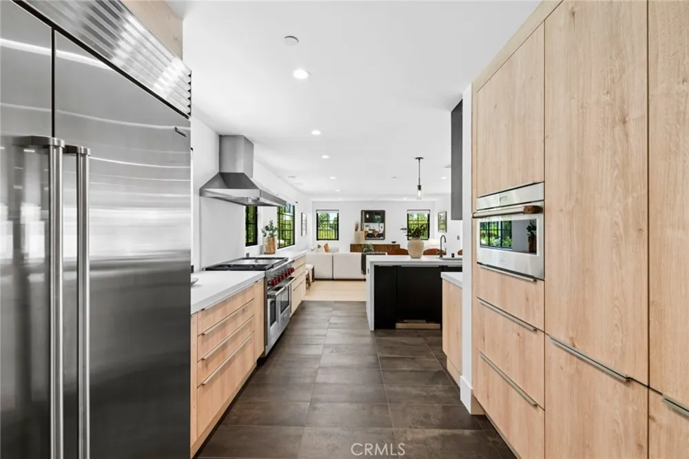 2207 Port Harwick Newport Beach, CA 92660