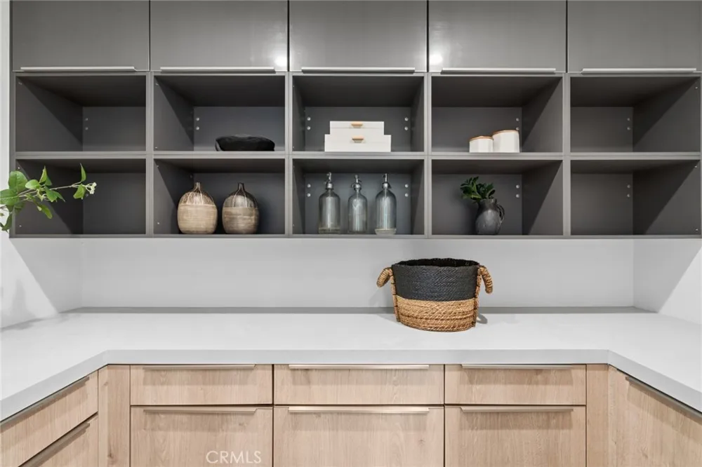 2207 Port Harwick Newport Beach, CA 92660