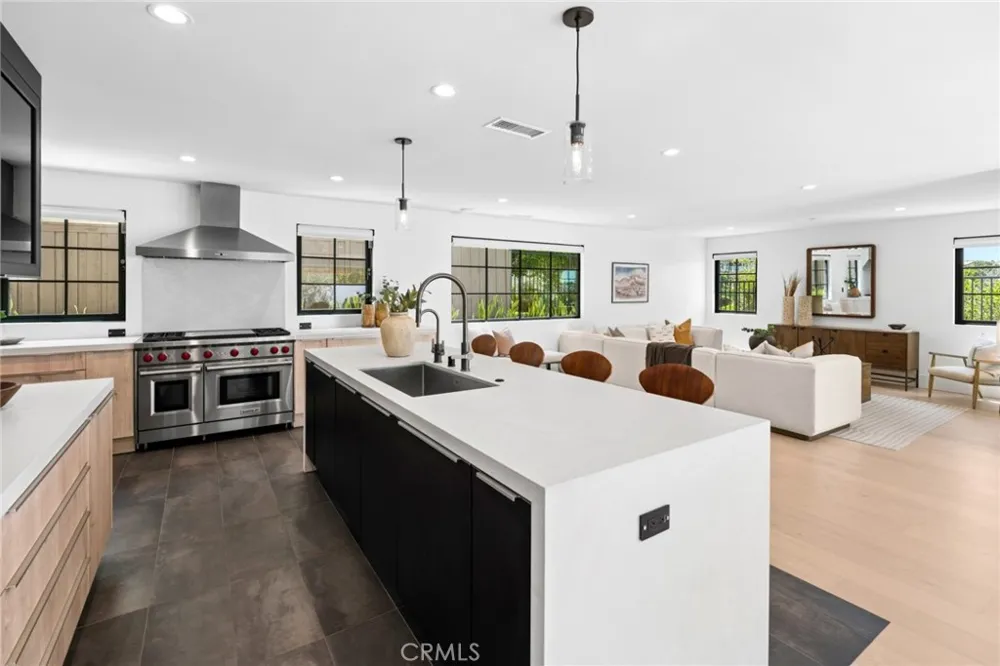 2207 Port Harwick Newport Beach, CA 92660