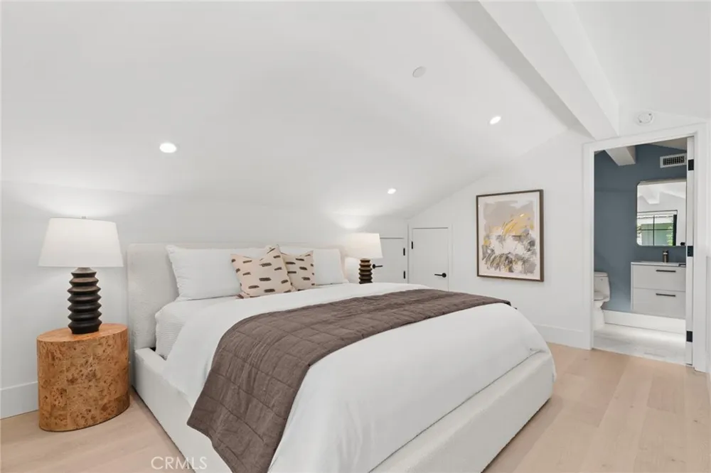 2207 Port Harwick Newport Beach, CA 92660
