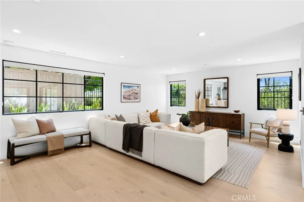 2207 Port Harwick Newport Beach, CA 92660