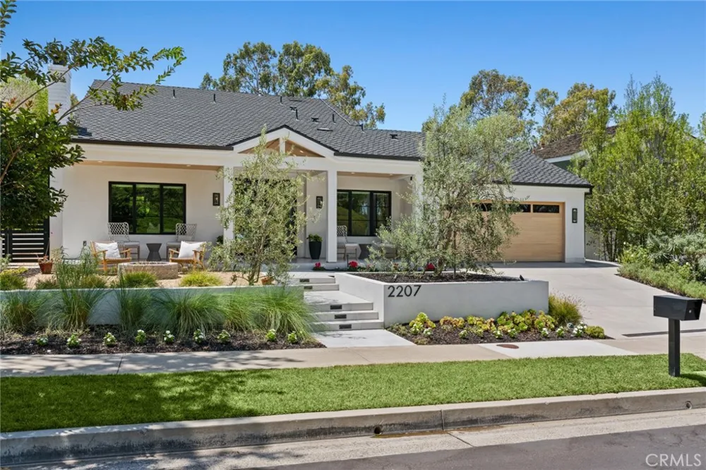 2207 Port Harwick Newport Beach, CA 92660