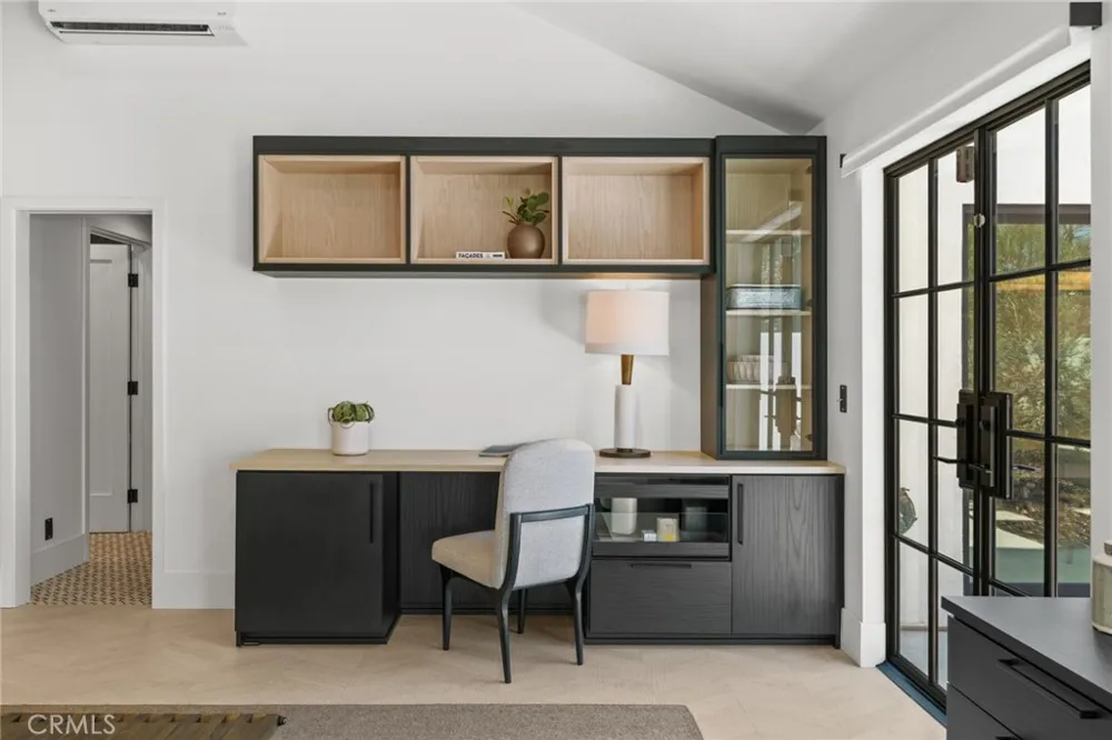 2207 Port Harwick Newport Beach, CA 92660