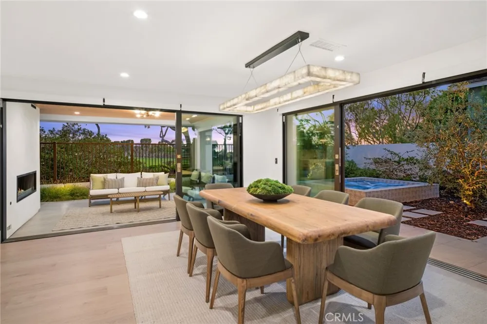 2207 Port Harwick Newport Beach, CA 92660