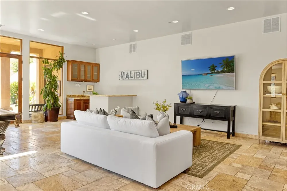 4322 Escondido Drive Malibu, CA 90265