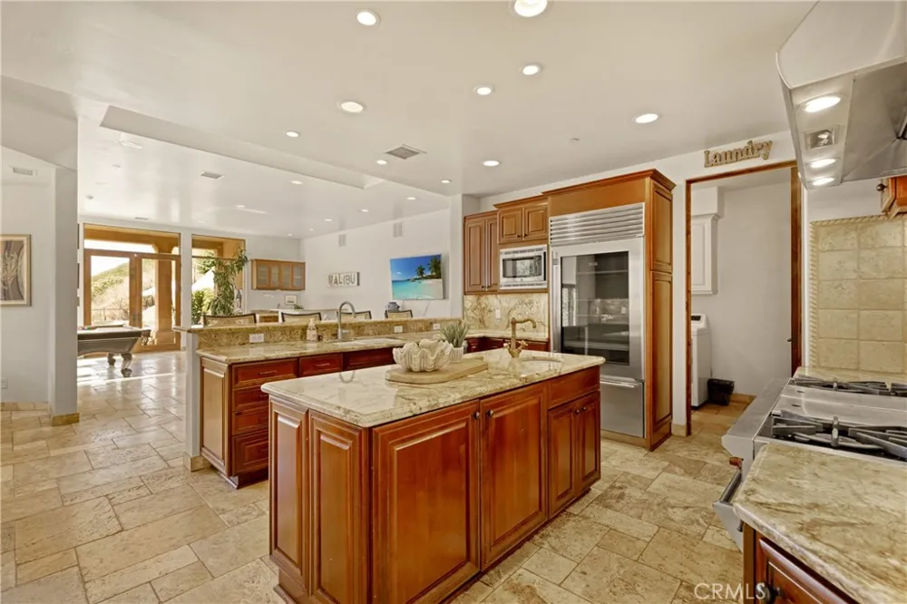 4322 Escondido Drive Malibu, CA 90265