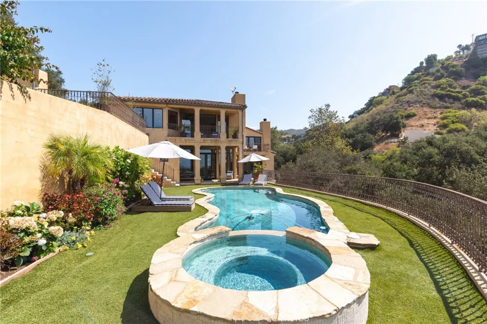 4322 Escondido Drive Malibu, CA 90265