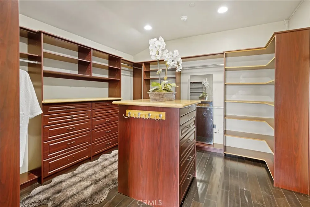 4322 Escondido Drive Malibu, CA 90265