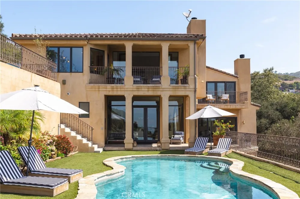 4322 Escondido Drive Malibu, CA 90265