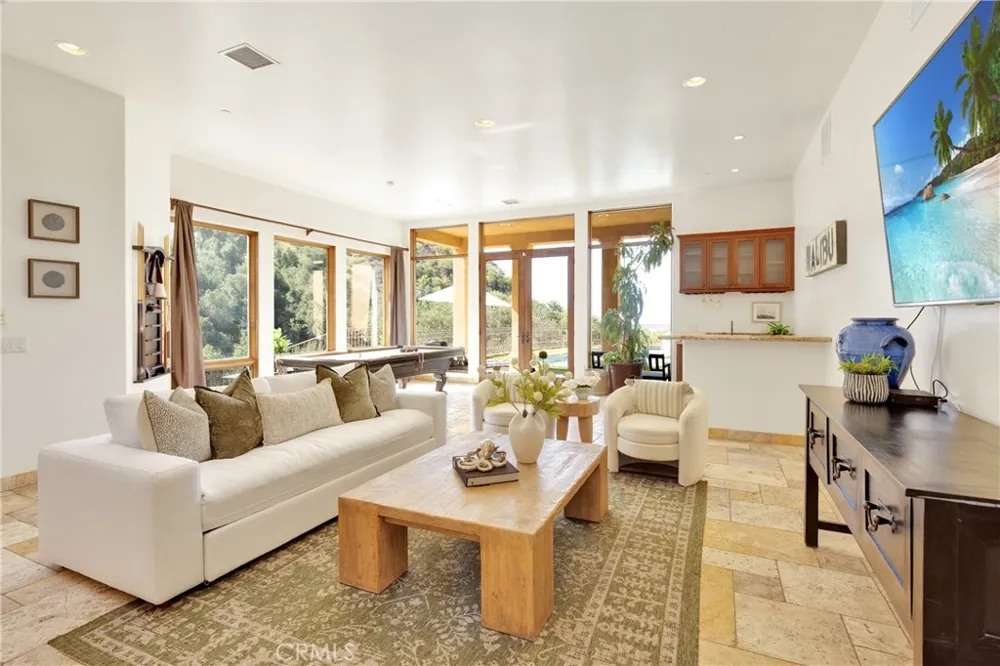 4322 Escondido Drive Malibu, CA 90265