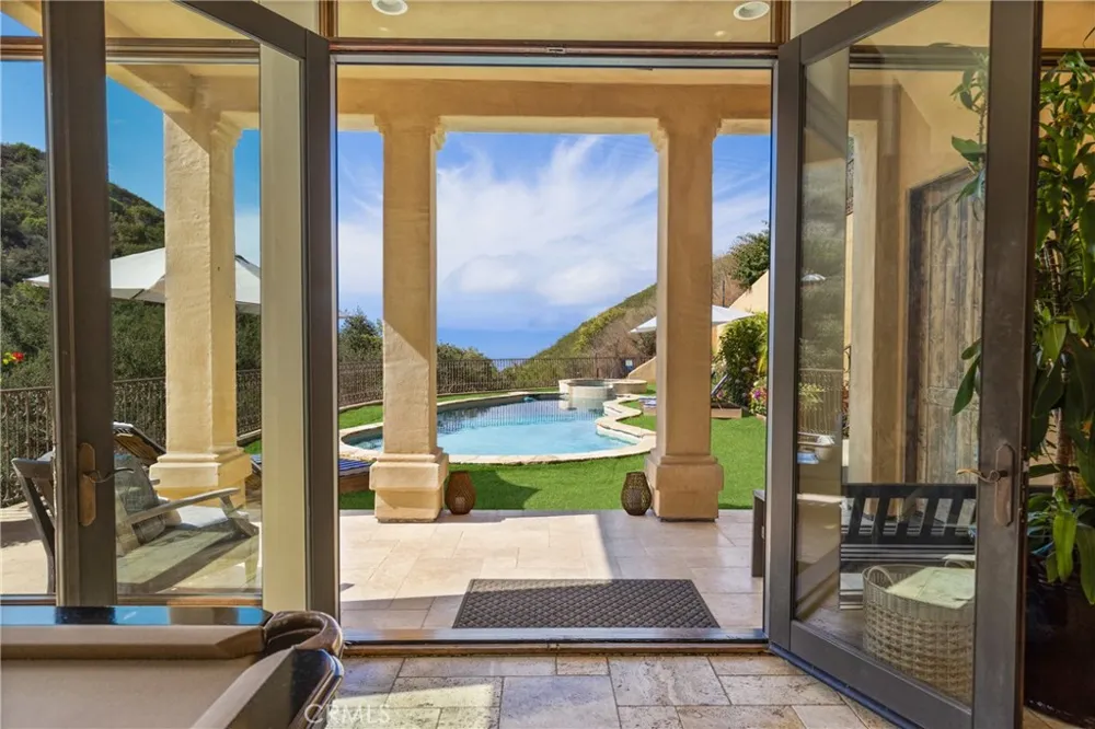 4322 Escondido Drive Malibu, CA 90265