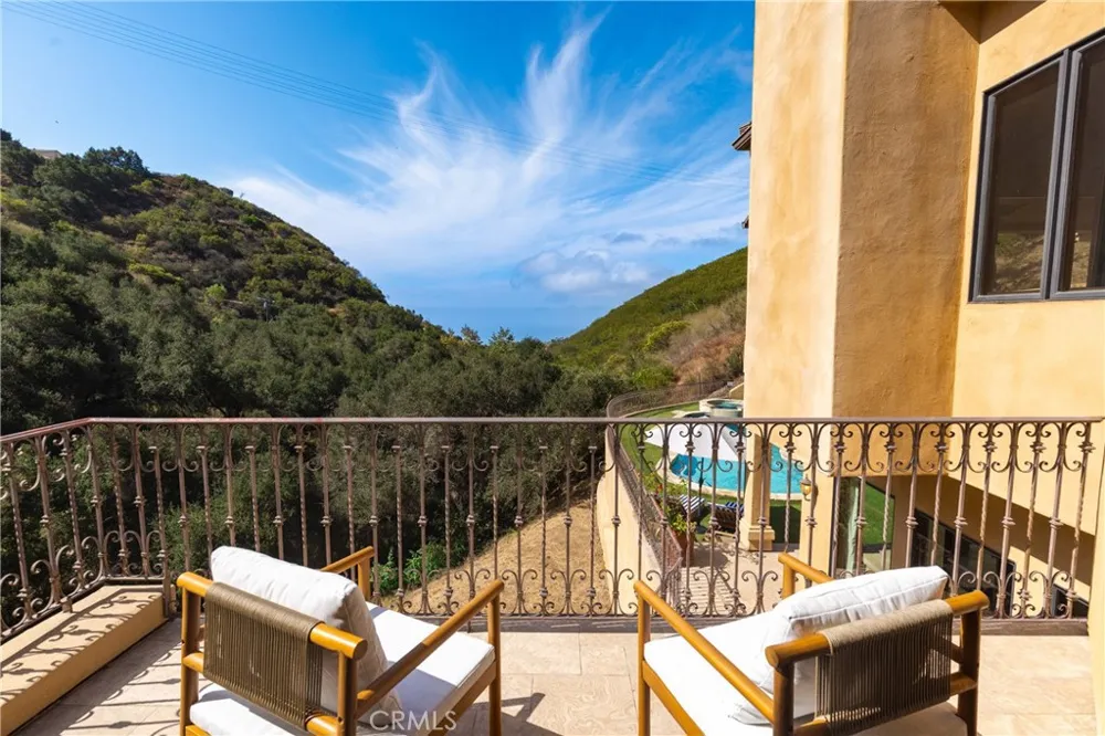 4322 Escondido Drive Malibu, CA 90265