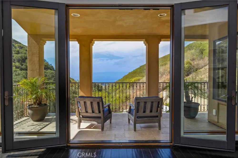 4322 Escondido Drive Malibu, CA 90265