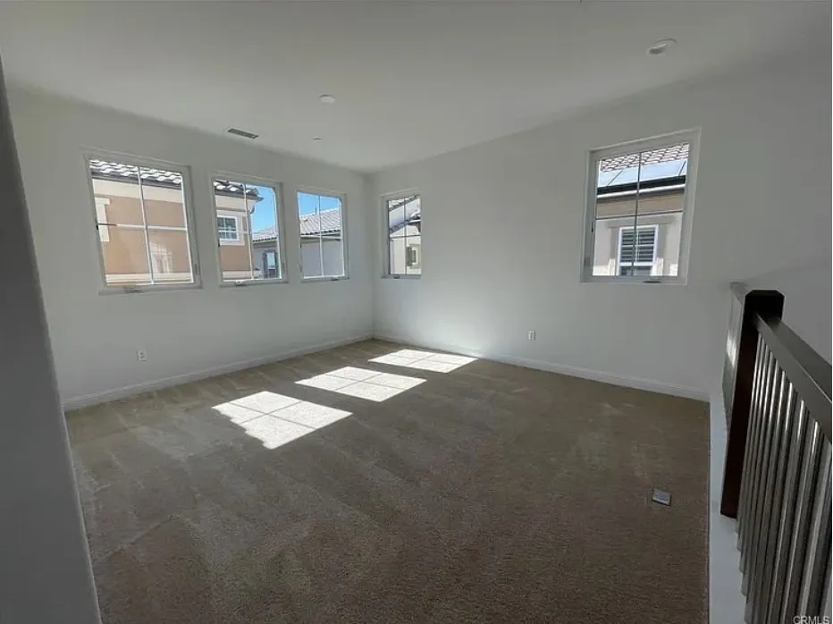 20814 W Bur Oak Northridge, CA 91326