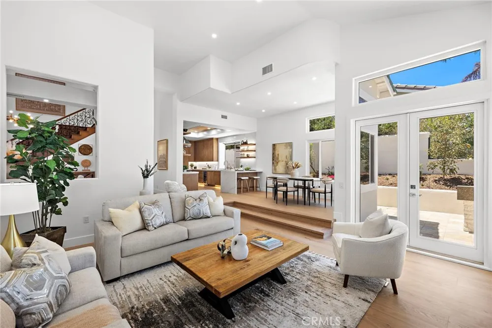 15 Sierra Vista Laguna Niguel, CA 92677