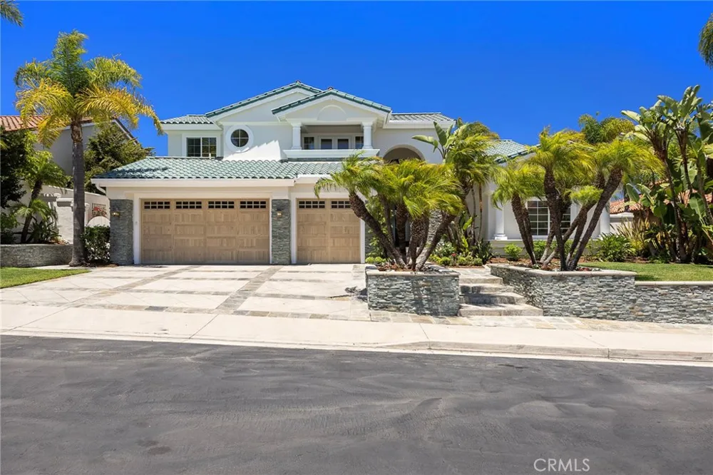 15 Sierra Vista Laguna Niguel, CA 92677
