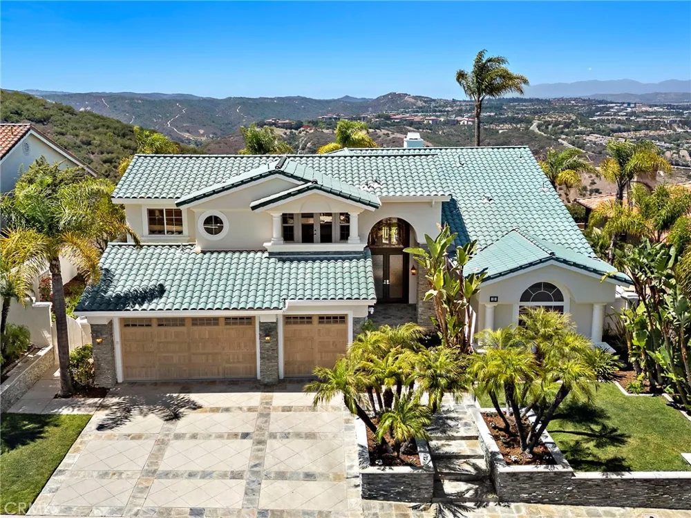 15 Sierra Vista Laguna Niguel, CA 92677