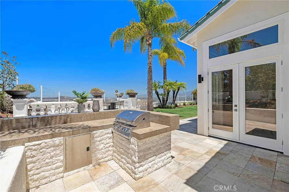 15 Sierra Vista Laguna Niguel, CA 92677