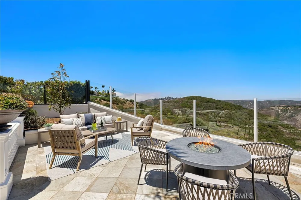 15 Sierra Vista Laguna Niguel, CA 92677