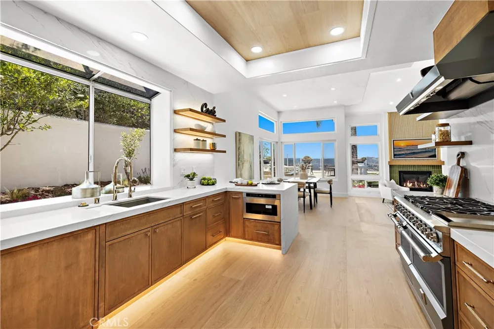 15 Sierra Vista Laguna Niguel, CA 92677