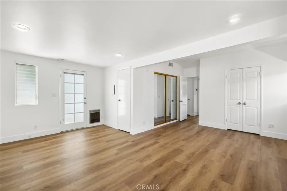 2551 Bayshore Drive Newport Beach, CA 92663