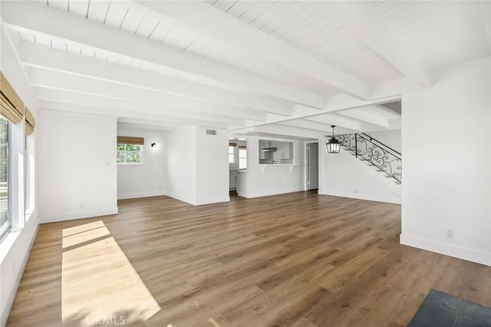 2551 Bayshore Drive Newport Beach, CA 92663
