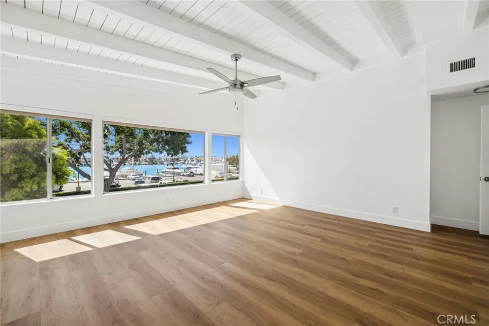 2551 Bayshore Drive Newport Beach, CA 92663