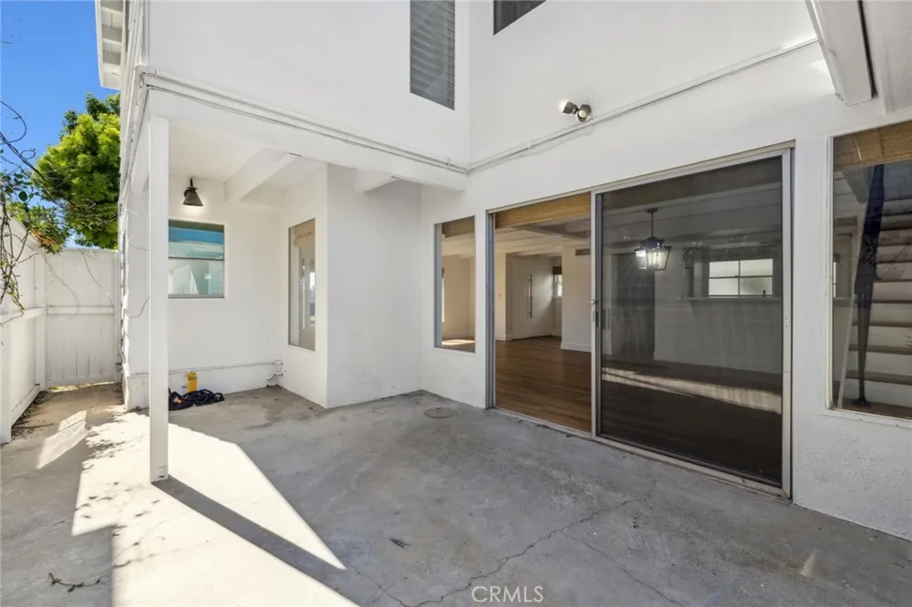 2551 Bayshore Drive Newport Beach, CA 92663