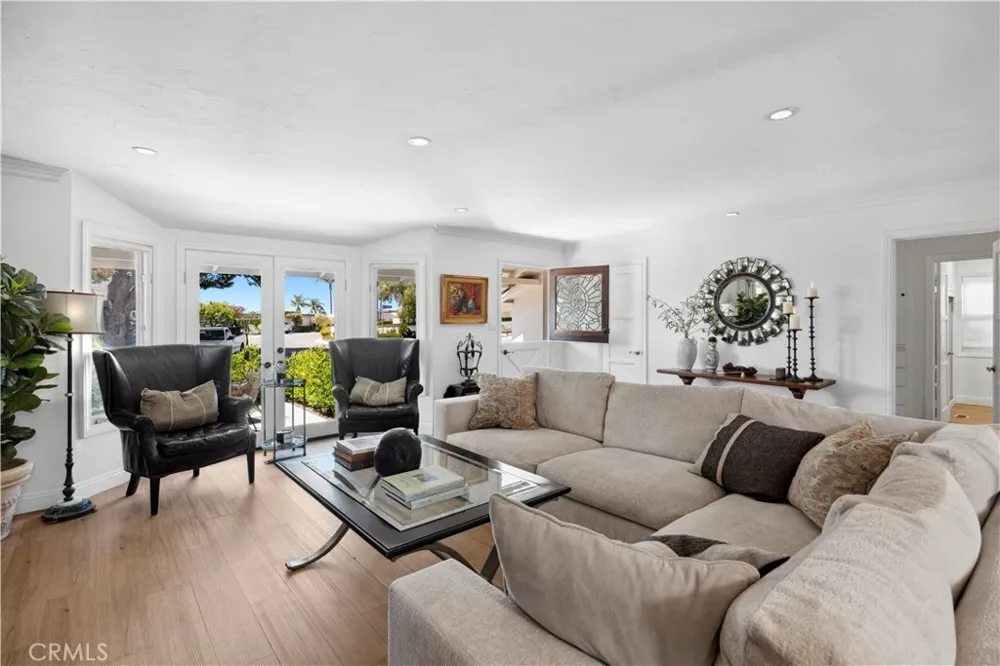 540 De Anza Drive Corona del Mar, CA 92625