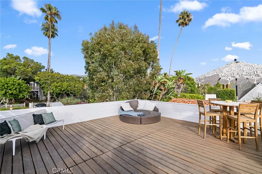 1143 Catalina Street Laguna Beach, CA 92651