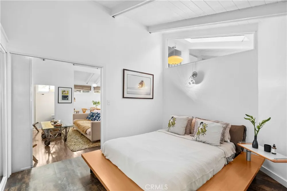 1143 Catalina Street Laguna Beach, CA 92651