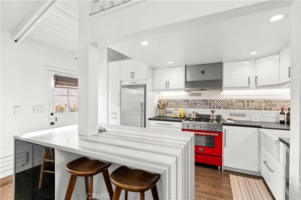 1143 Catalina Street Laguna Beach, CA 92651