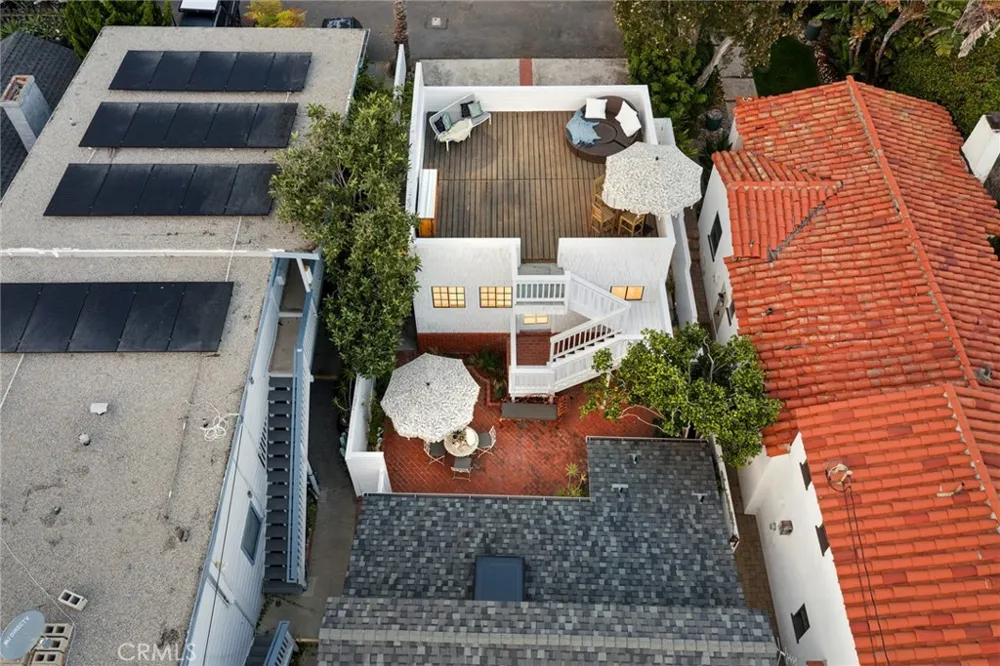 1143 Catalina Street Laguna Beach, CA 92651
