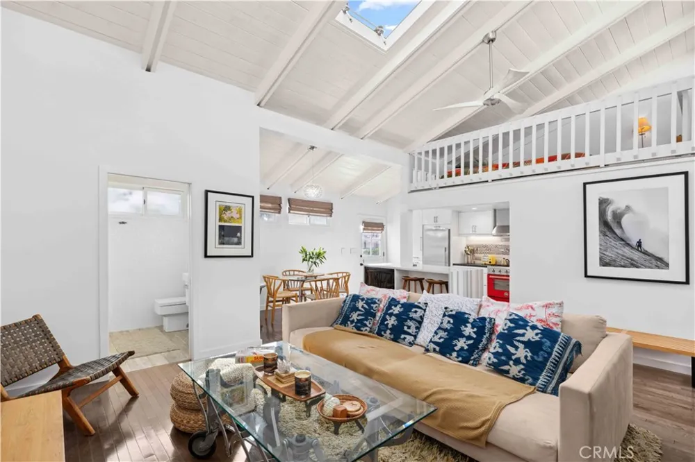 1143 Catalina Street Laguna Beach, CA 92651