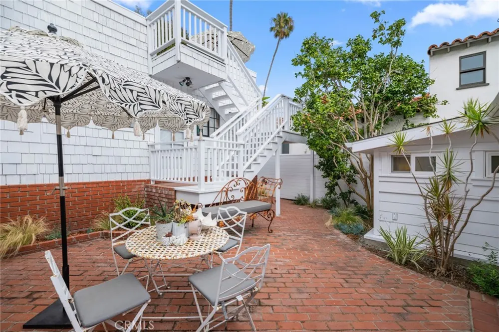 1143 Catalina Street Laguna Beach, CA 92651