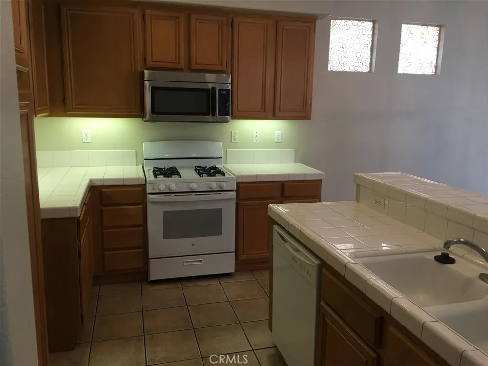 12833 Sunrose Court Chino, CA 91710