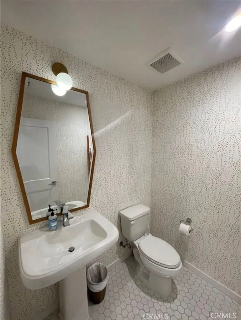 1211 Winslow Drive Newport Beach, CA 92660