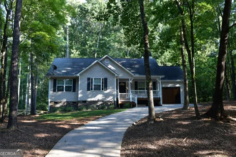 251 Pelican CIR