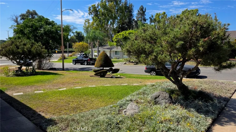 116 Eseverri La Habra Heights, CA 90631
