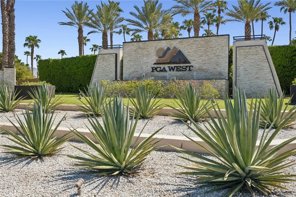 55499 Oak-Hill La Quinta, CA 92253