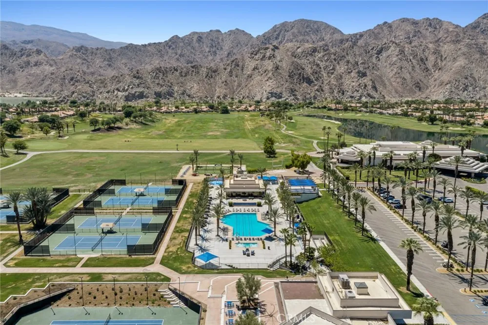 55499 Oak-Hill La Quinta, CA 92253